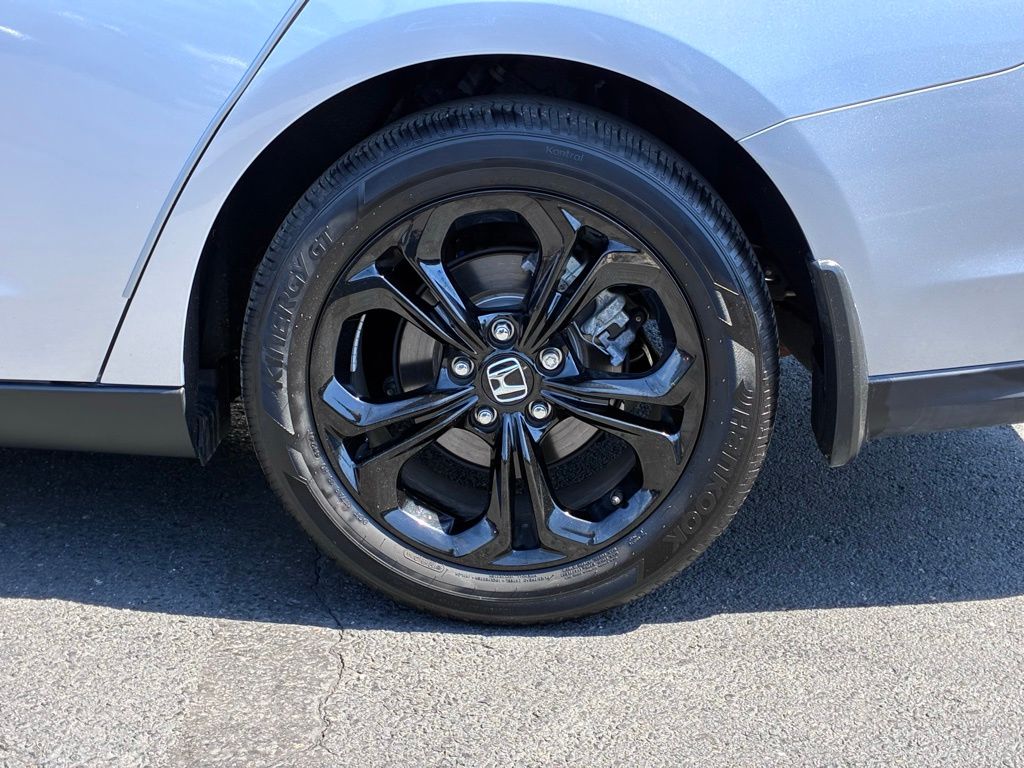 2025 Honda Accord SE - Photo 50