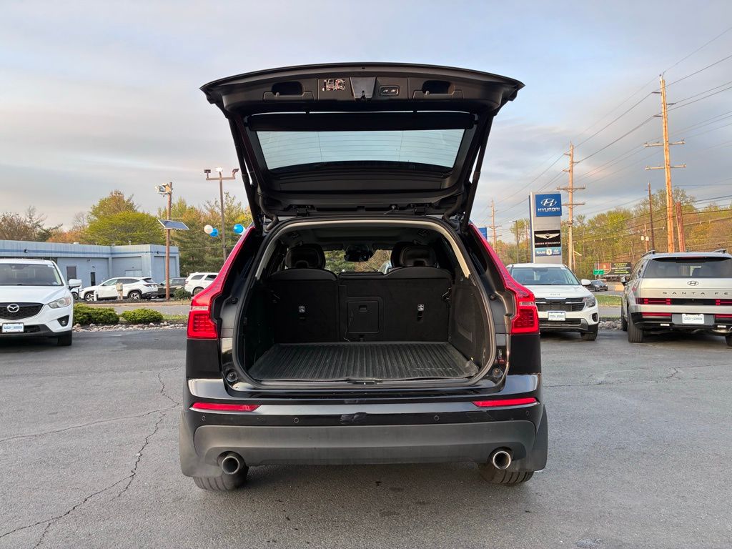 2019 Volvo XC60 Momentum - Photo 11