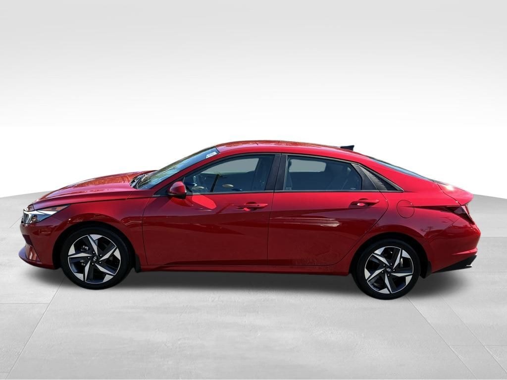 Used 2023 Hyundai Elantra SEL Sedan