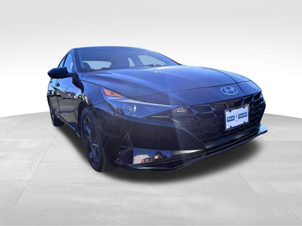 2022 Hyundai Elantra Blue