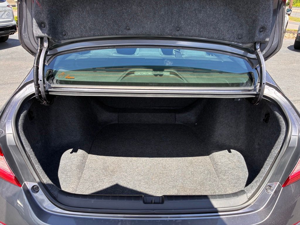 2018 Honda Accord LX - Photo 12