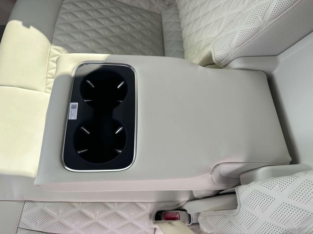 2025 GENESIS GV60 Performance - Photo 8