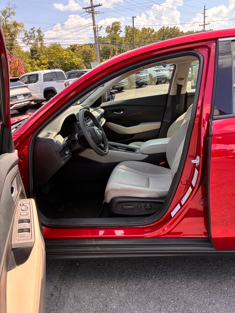 2023 Honda Accord EX - Photo 25