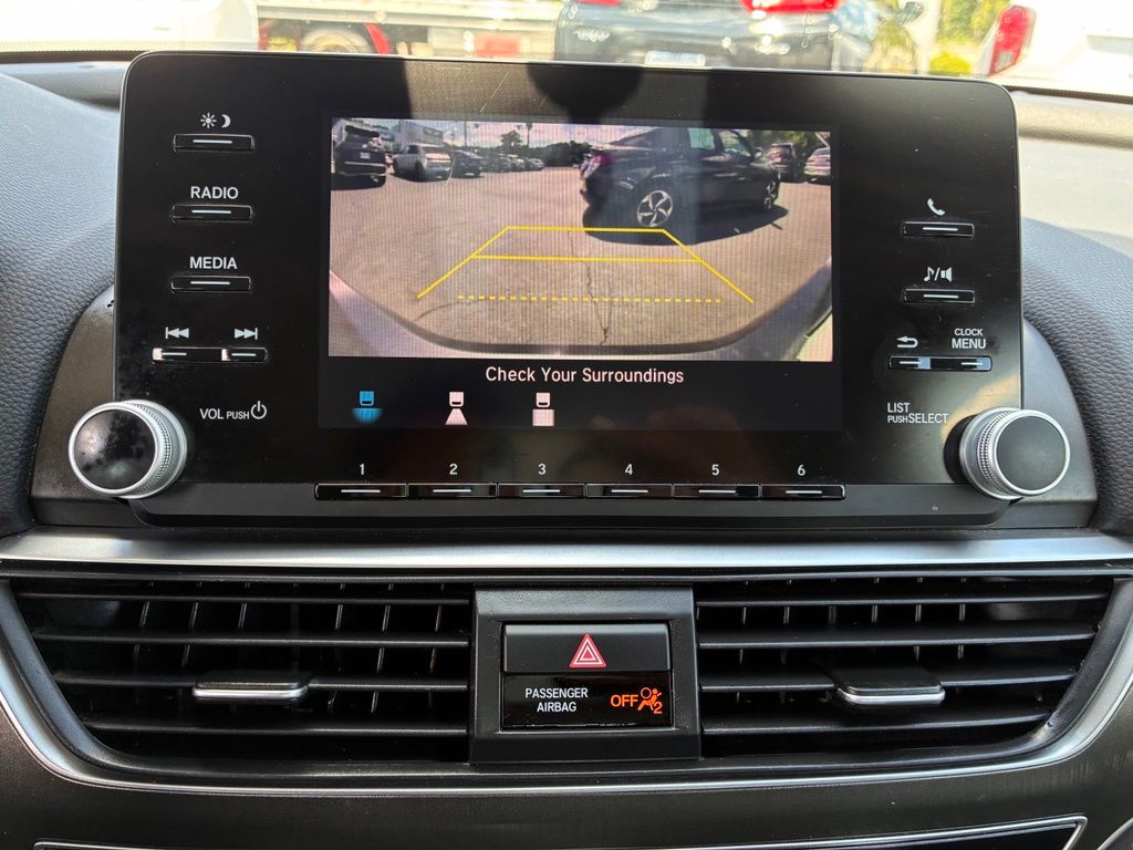 2018 Honda Accord LX - Photo 29