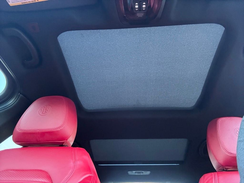 2022 Alfa Romeo Giulia Ti Veloce - Photo 39