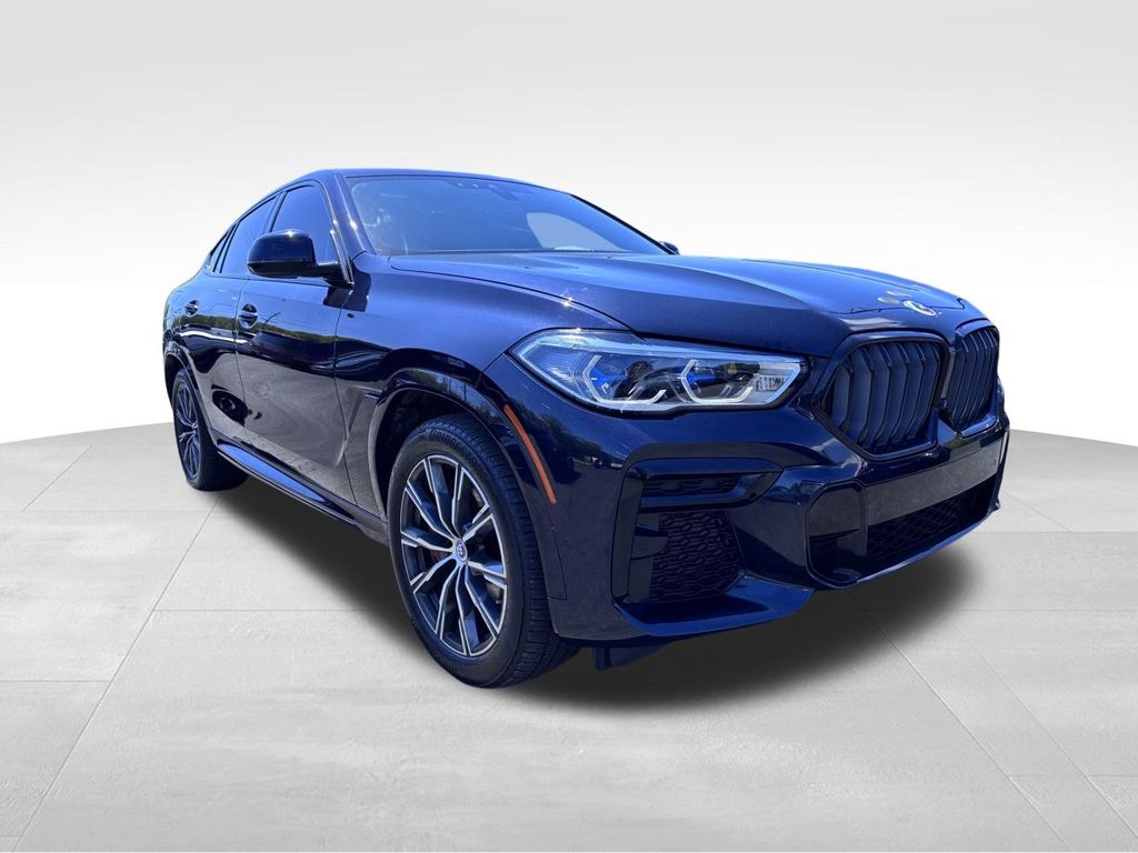 2023 BMW X6 M50i's photo
