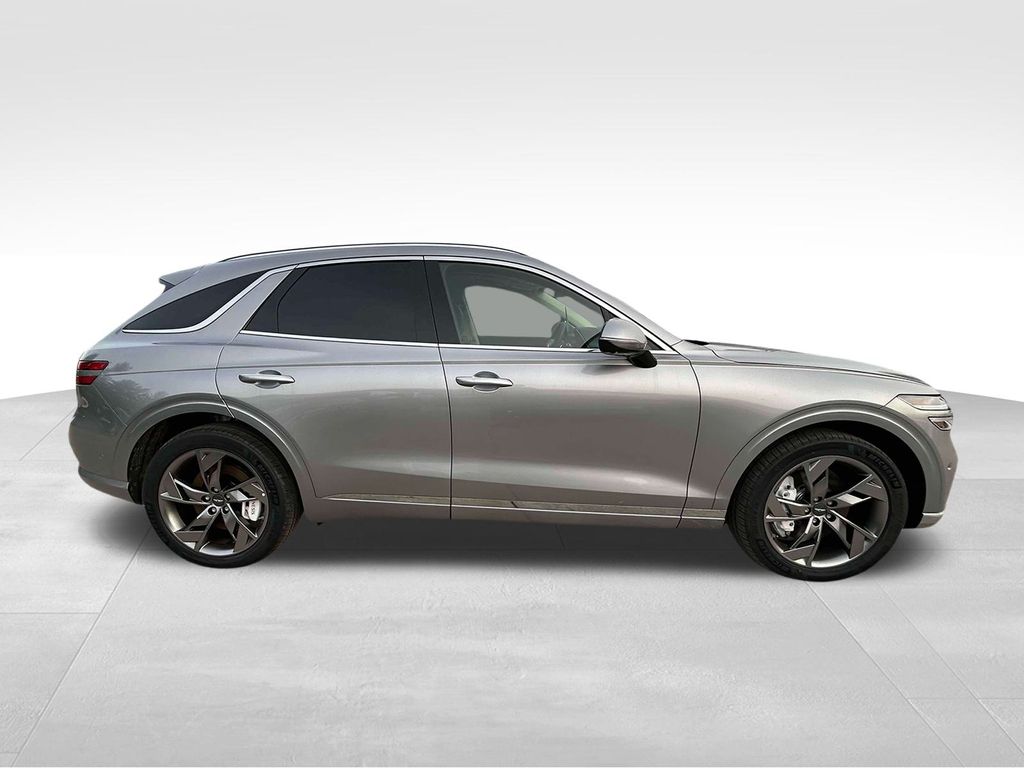2025 Genesis Electrified GV70 Prestige photo 3