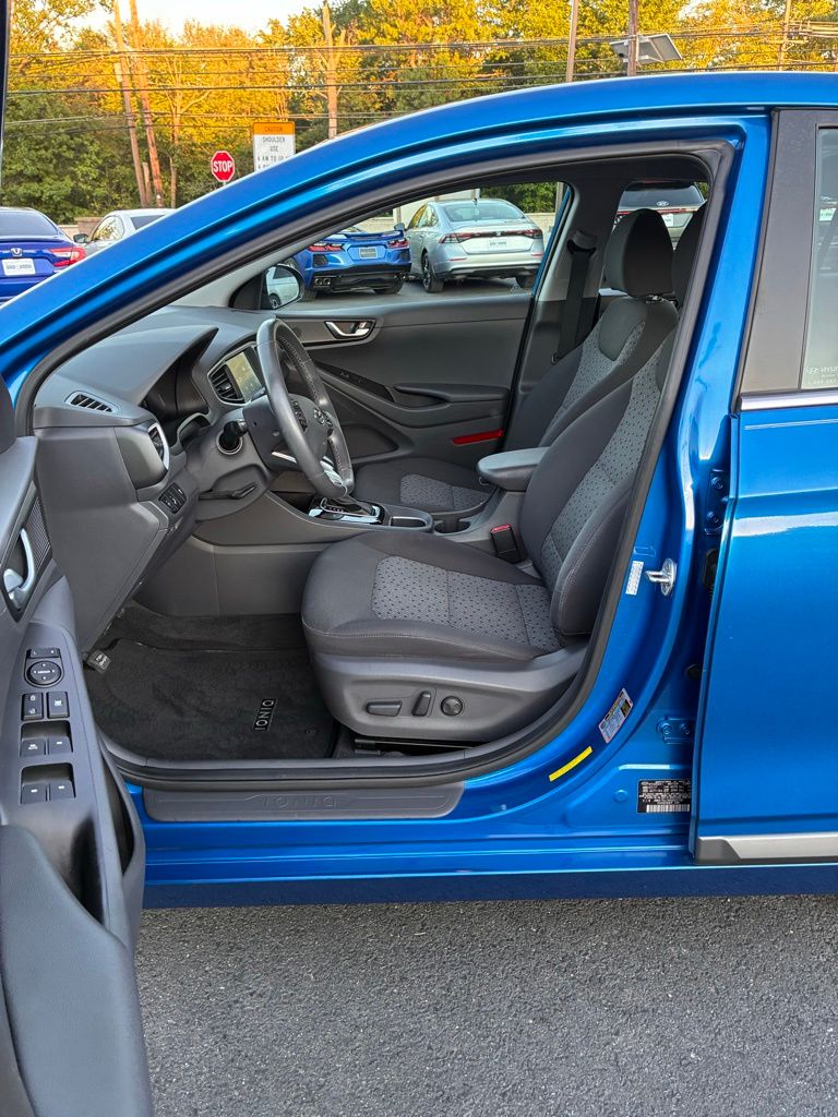 2017 Hyundai Ioniq SEL - Photo 22