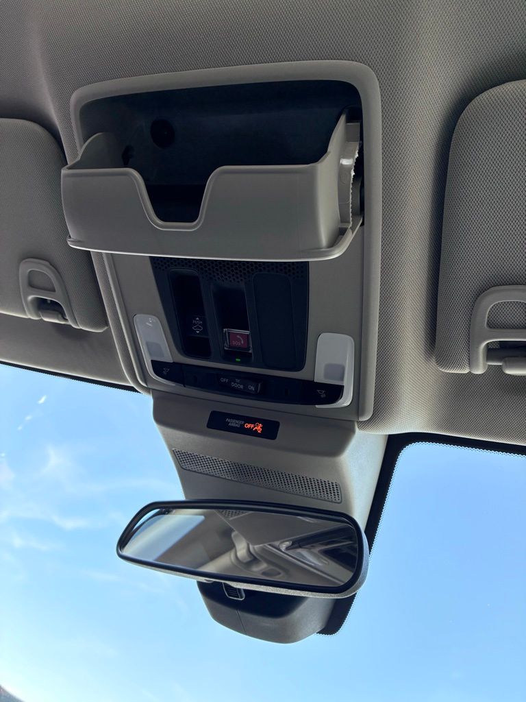 2025 Honda Accord SE - Photo 39