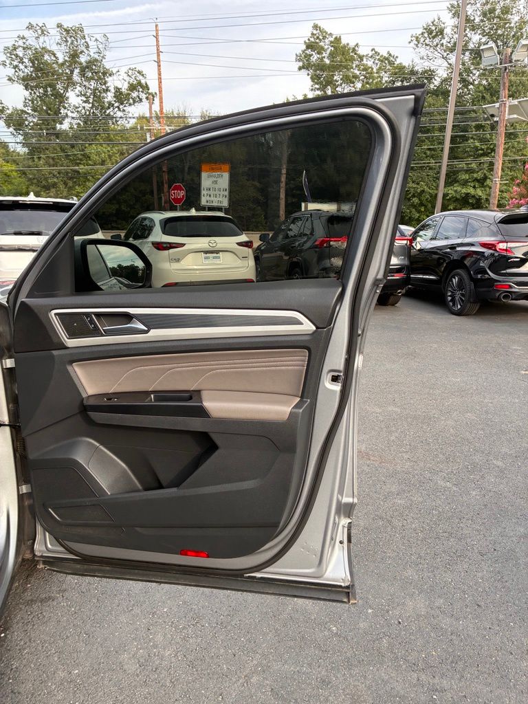 2021 Volkswagen Atlas Cross Sport SEL - Photo 49