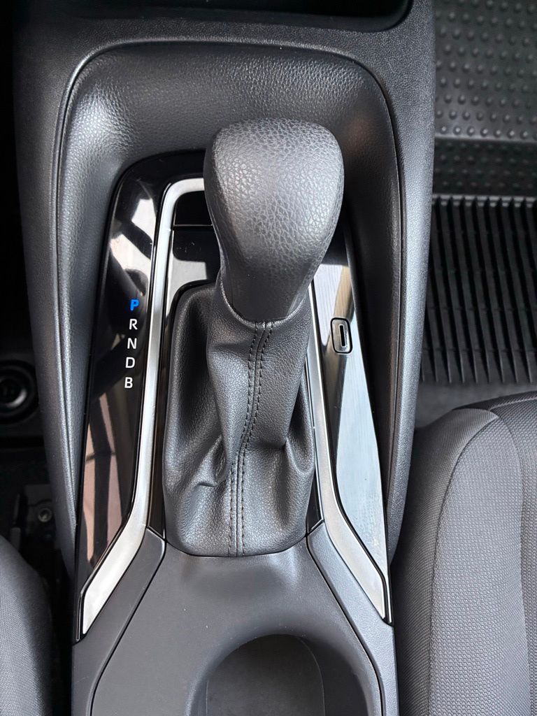 2024 Toyota Corolla LE - Photo 29