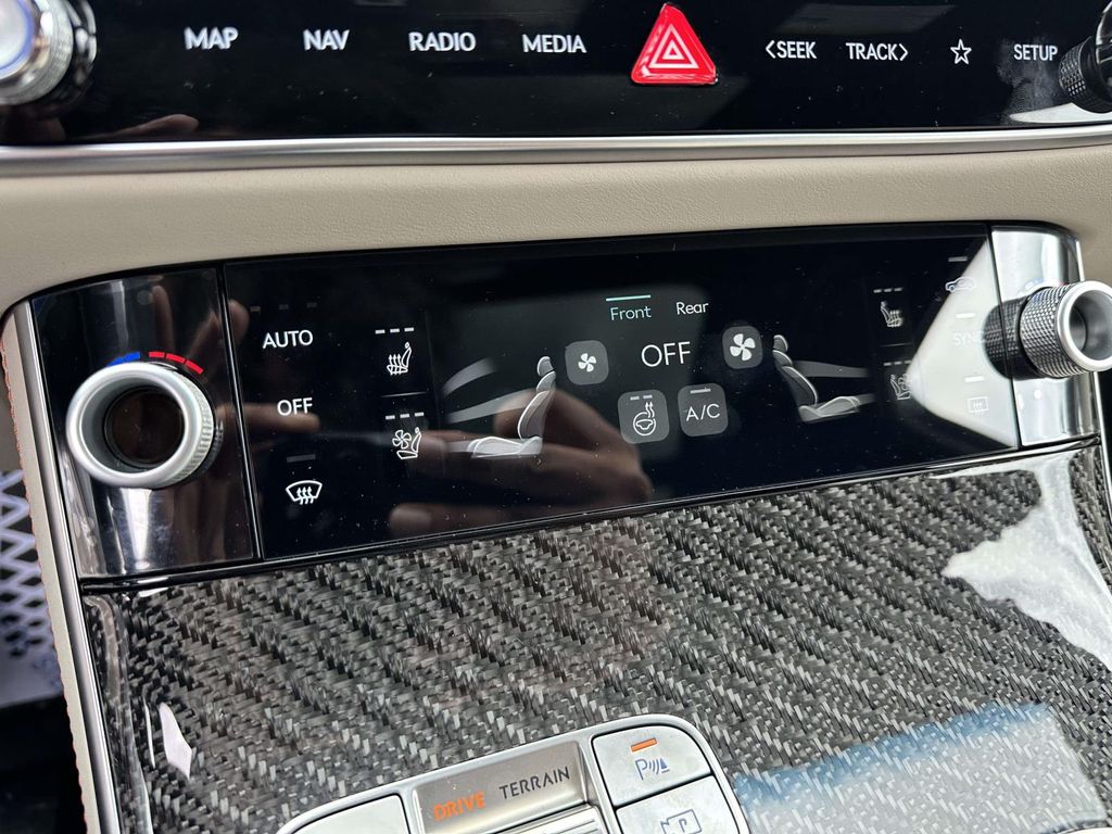 2026 GENESIS GV70 Sport Prestige - Photo 22