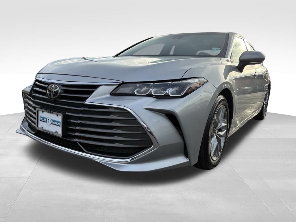 2022 Toyota Avalon XLE photo 3