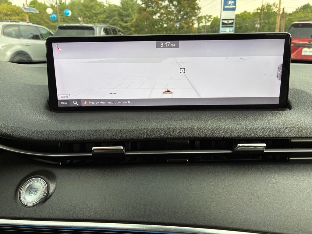 2024 GENESIS GV70 Standard - Photo 30