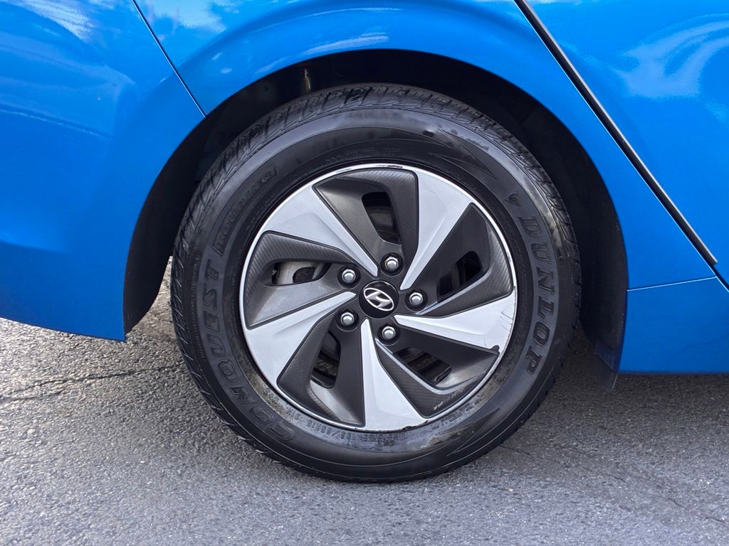 2017 Hyundai Ioniq SEL - Photo 46