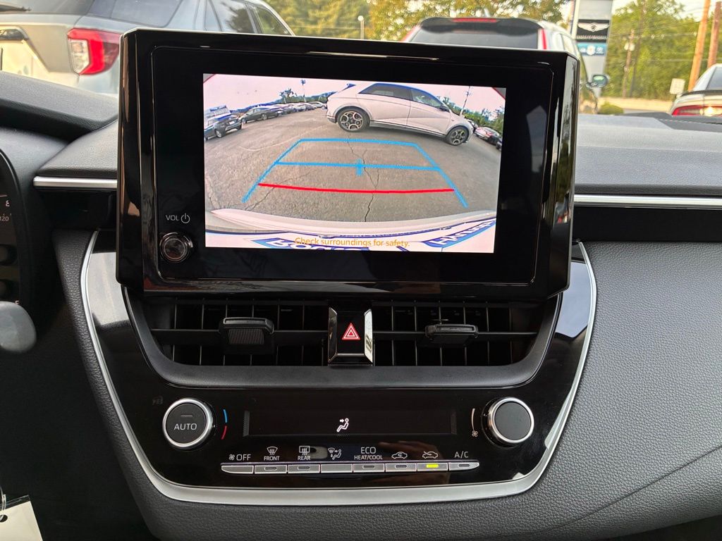 2024 Toyota Corolla LE - Photo 27