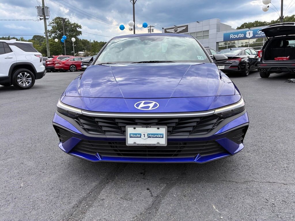 Used 2025 Hyundai Elantra Hybrid SEL Sport Sedan