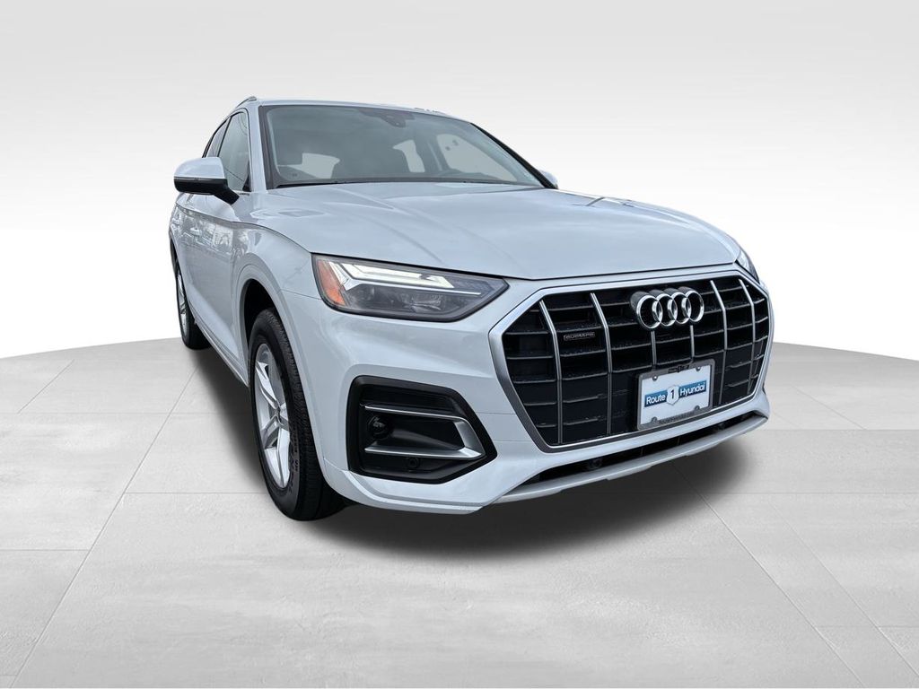 2023 Audi Q5 Premium's photo
