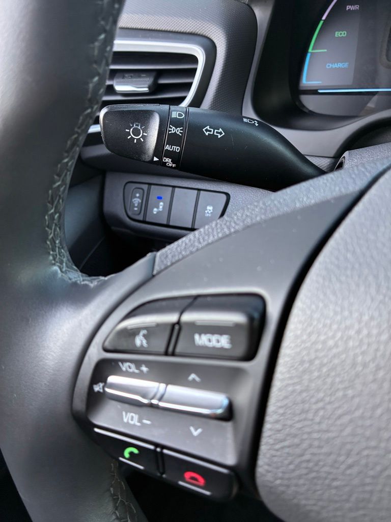 2017 Hyundai Ioniq SEL - Photo 26