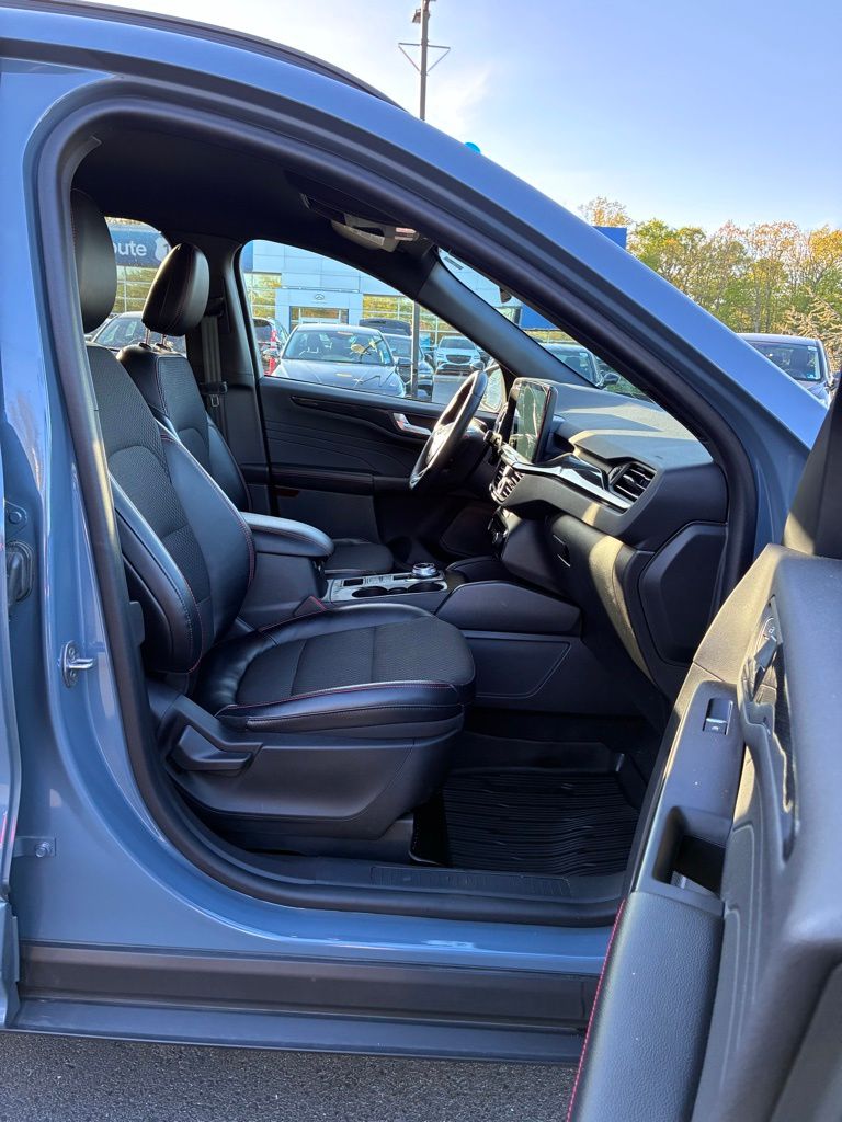 2023 Ford Escape ST-Line - Photo 19