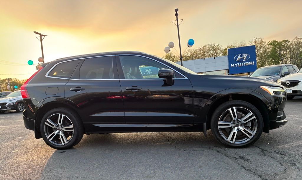 2019 Volvo XC60 Momentum - Photo 8