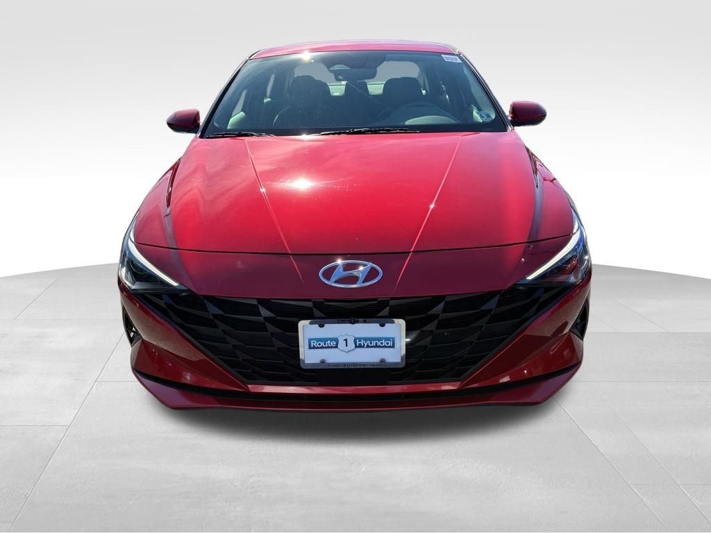 2023 Hyundai Elantra SEL Convenience photo 2