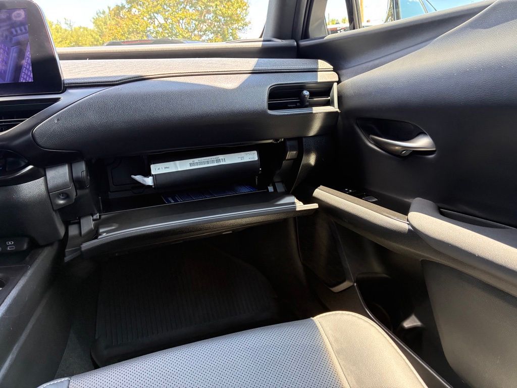 2023 Lexus UX Hybrid 250h Premium - Photo 39