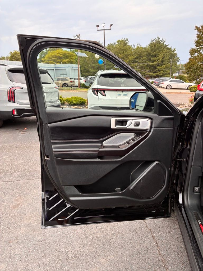 2020 Ford Explorer ST - Photo 46