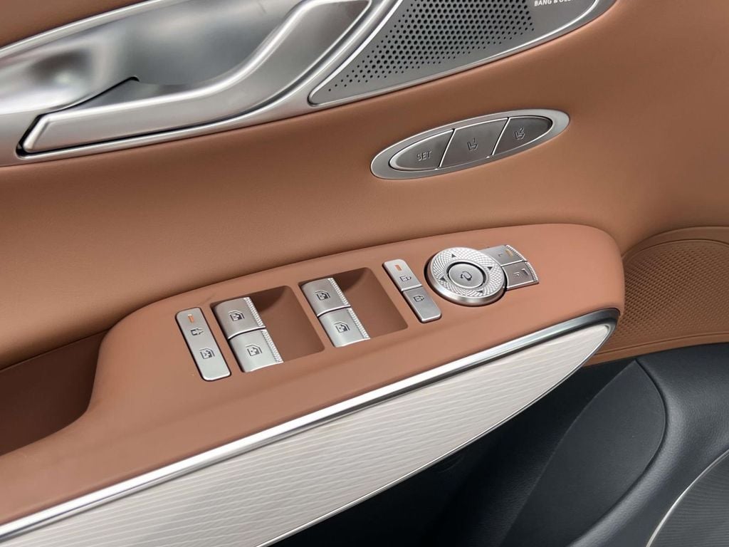 2026 GENESIS GV70 Advanced - Photo 14
