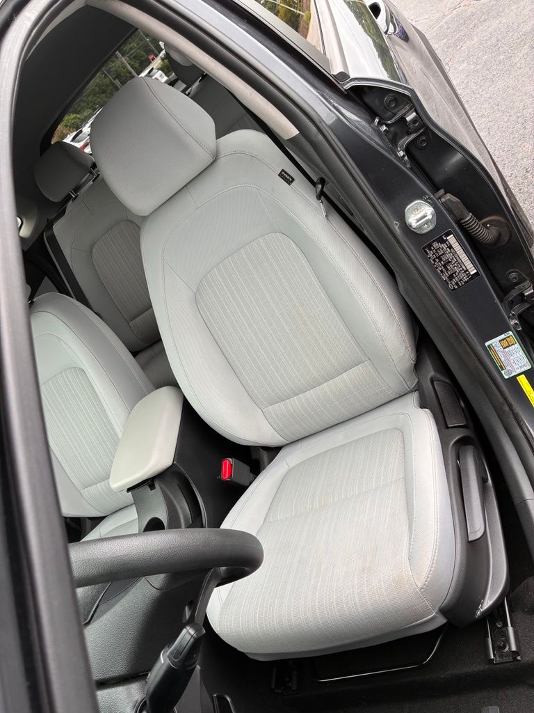 2022 Hyundai Kona SEL - Photo 17