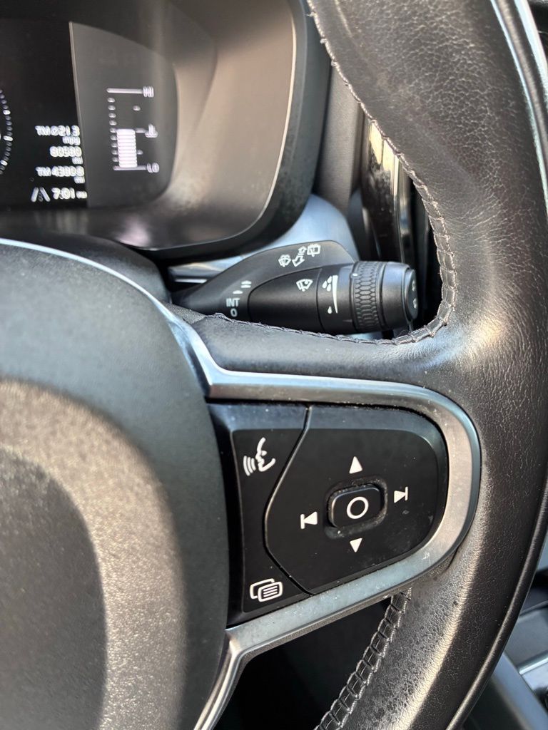 2019 Volvo XC60 Momentum - Photo 28