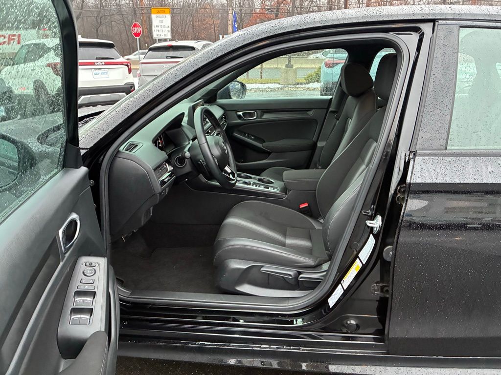 2025 Honda Civic Sport - Photo 21