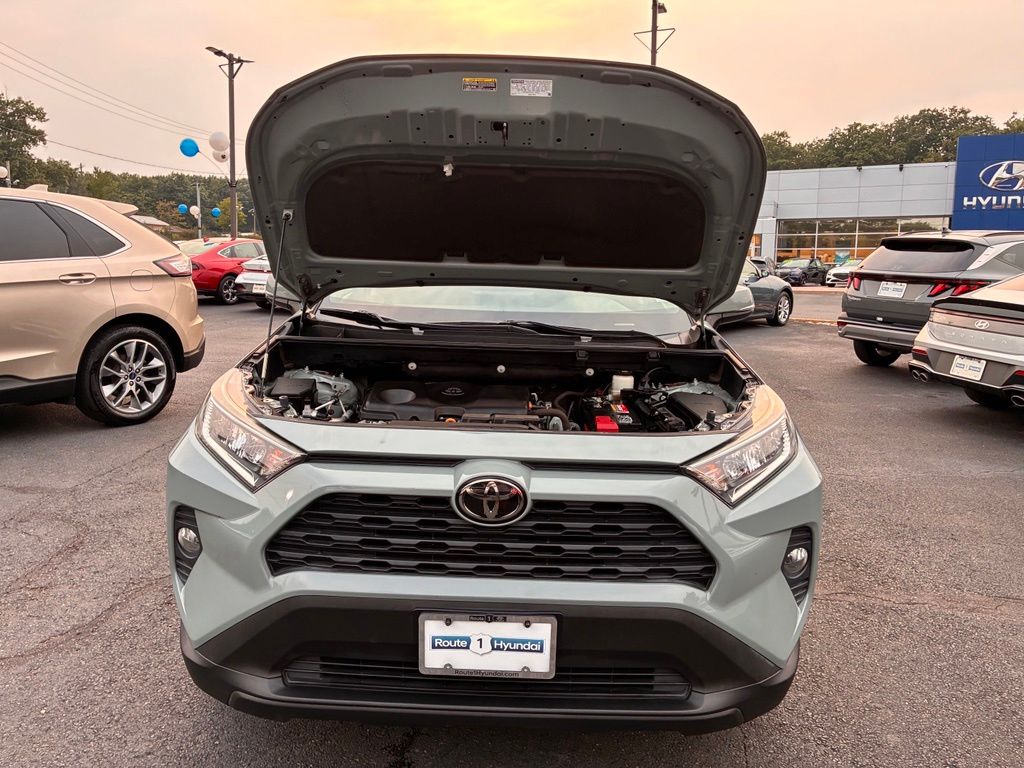 2021 Toyota RAV4 XLE - Photo 10