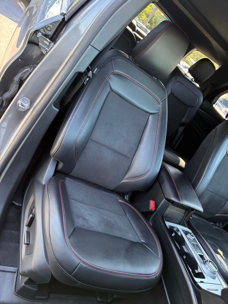2023 Ford Explorer ST-LINE - Photo 18