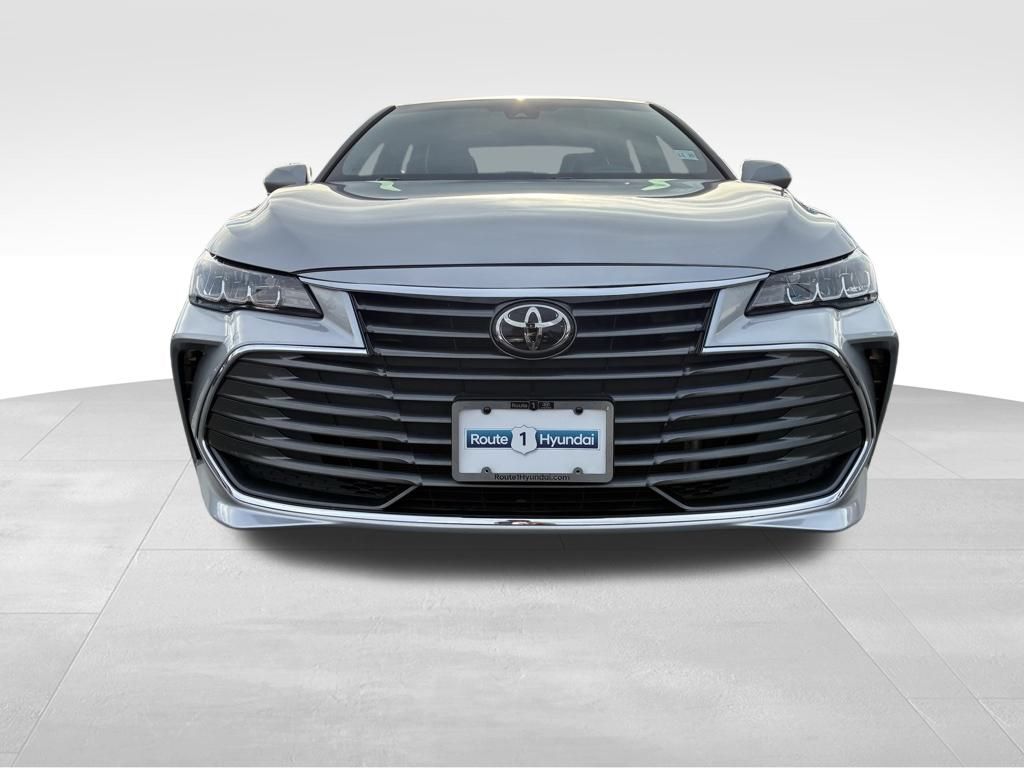 2022 Toyota Avalon XLE photo 2