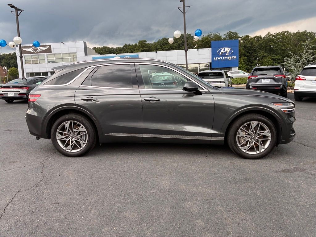 2024 GENESIS GV70 Standard - Photo 8