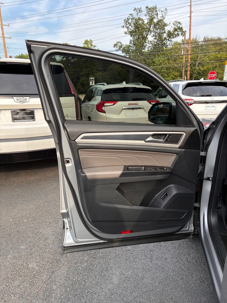 2021 Volkswagen Atlas Cross Sport SEL - Photo 26