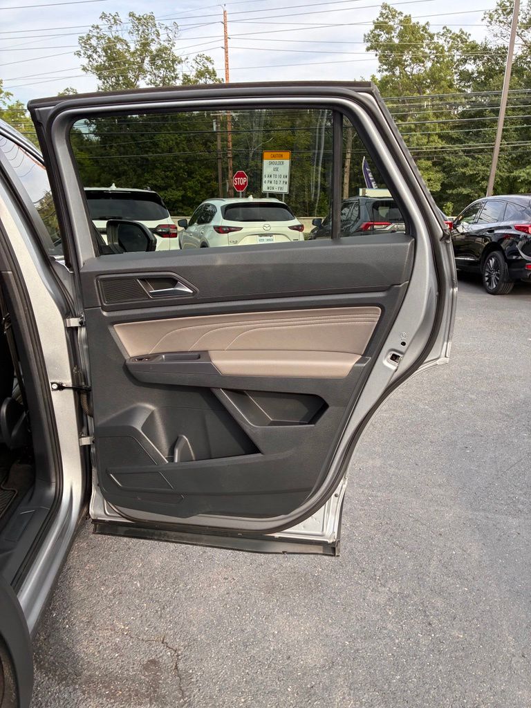 2021 Volkswagen Atlas Cross Sport SEL - Photo 22