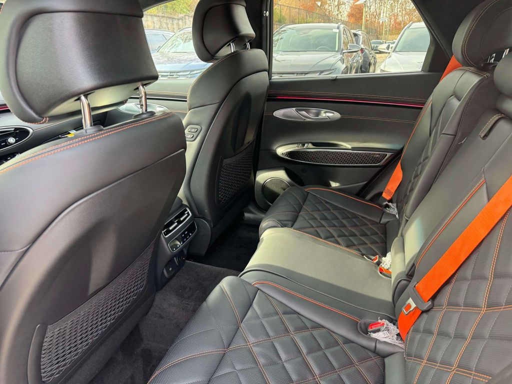 2026 GENESIS GV70 Sport Prestige - Photo 9