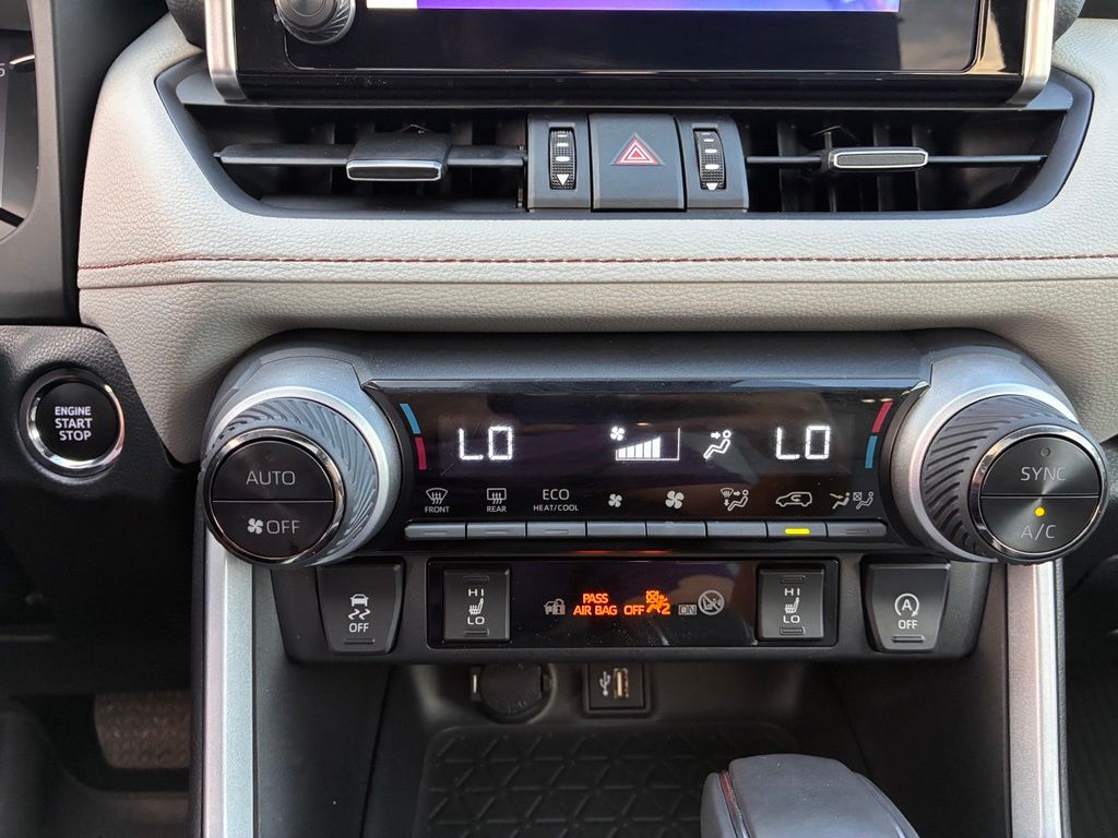 2024 Toyota RAV4 XLE Premium - Photo 38