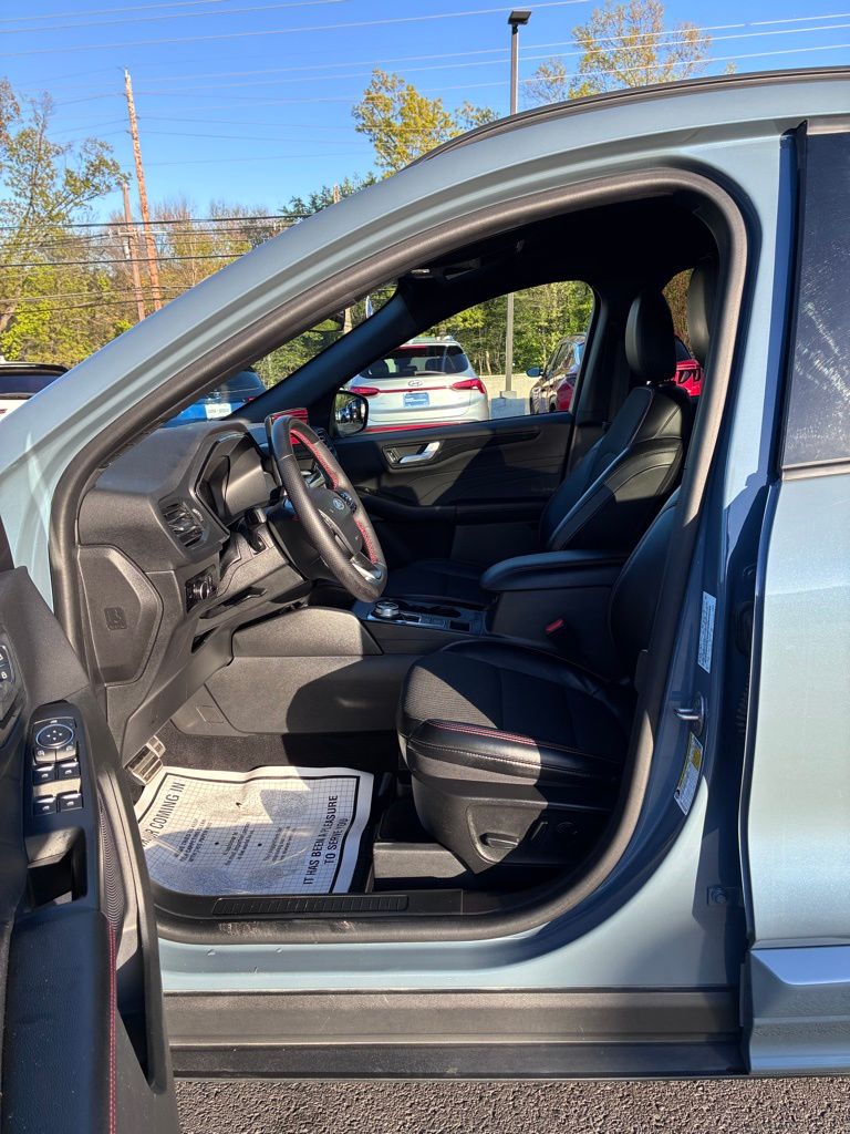 2023 Ford Escape ST-Line - Photo 22