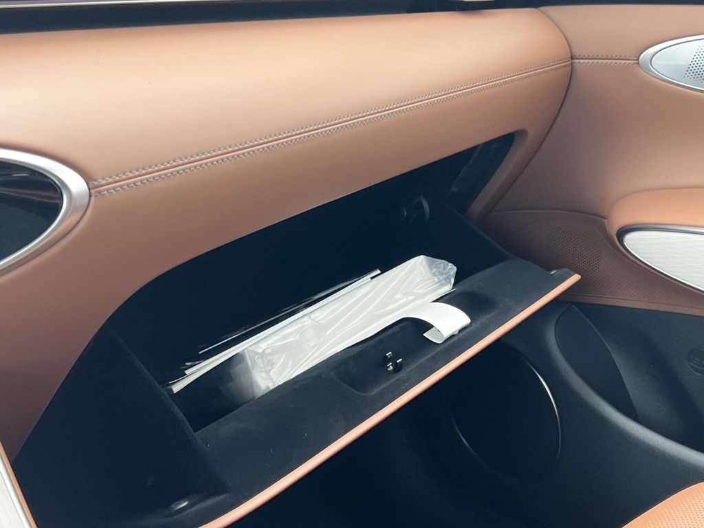 2026 GENESIS GV70 Advanced - Photo 32