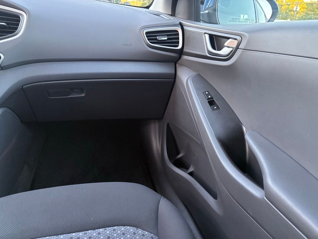 2017 Hyundai Ioniq SEL - Photo 35