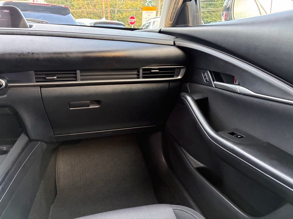 2025 Mazda CX-30 S - Photo 38