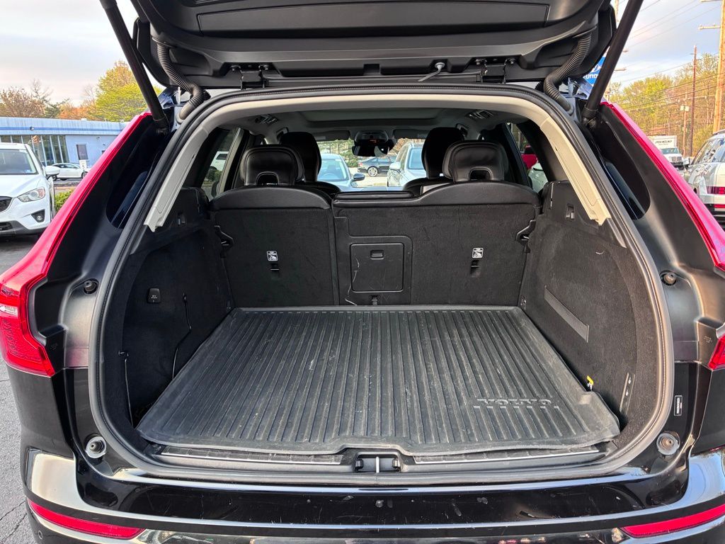 2019 Volvo XC60 Momentum - Photo 12