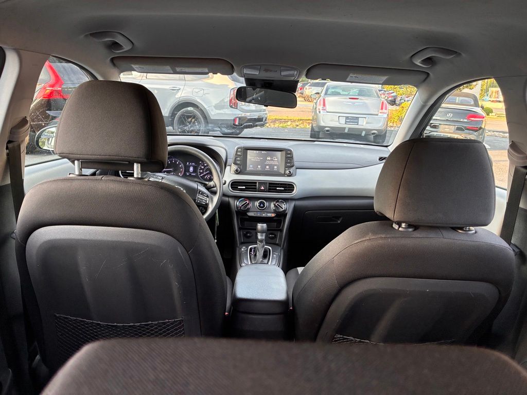 2021 Hyundai Kona SE - Photo 13