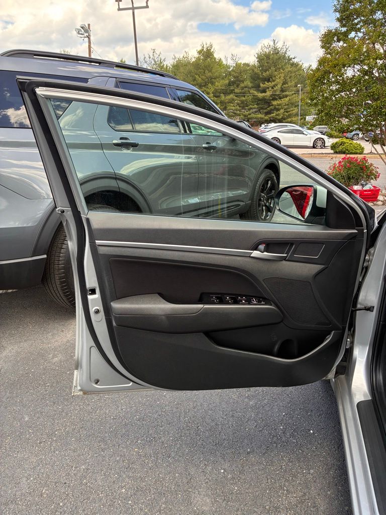 2020 Hyundai Elantra Value Edition - Photo 45