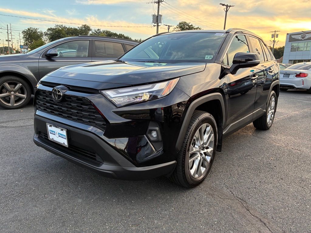 2024 Toyota RAV4 XLE Premium - Photo 3