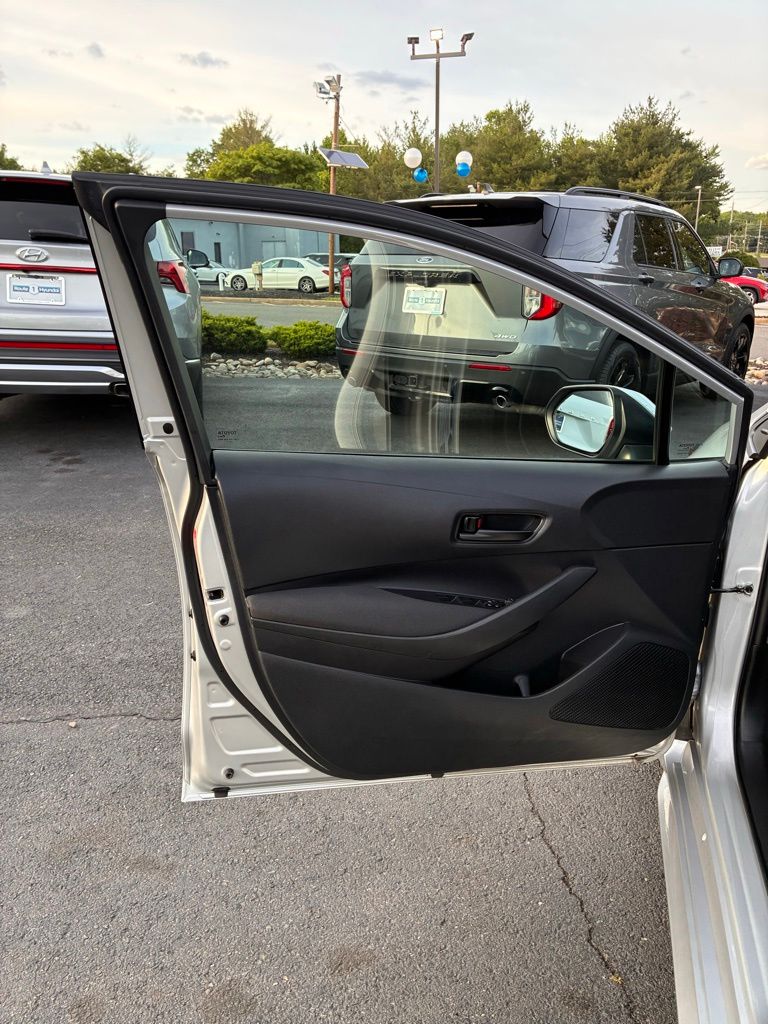 2024 Toyota Corolla LE - Photo 39