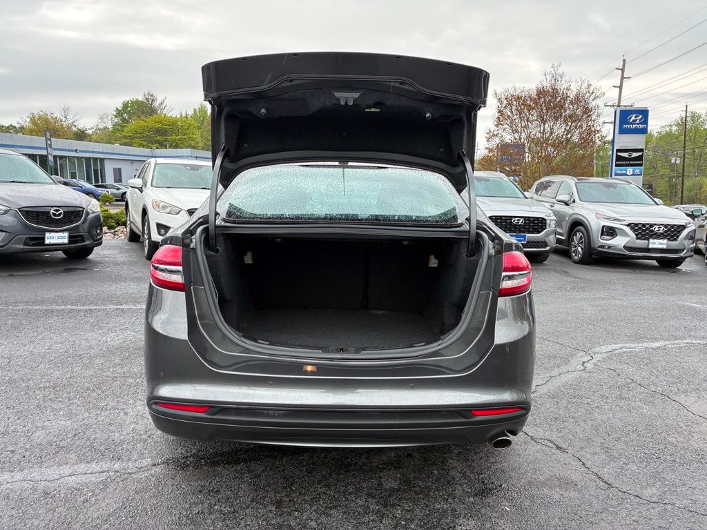 2018 Ford Fusion SE - Photo 11